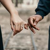 二股をするメリット・デメリットとは？ 心理や特徴についても解説します